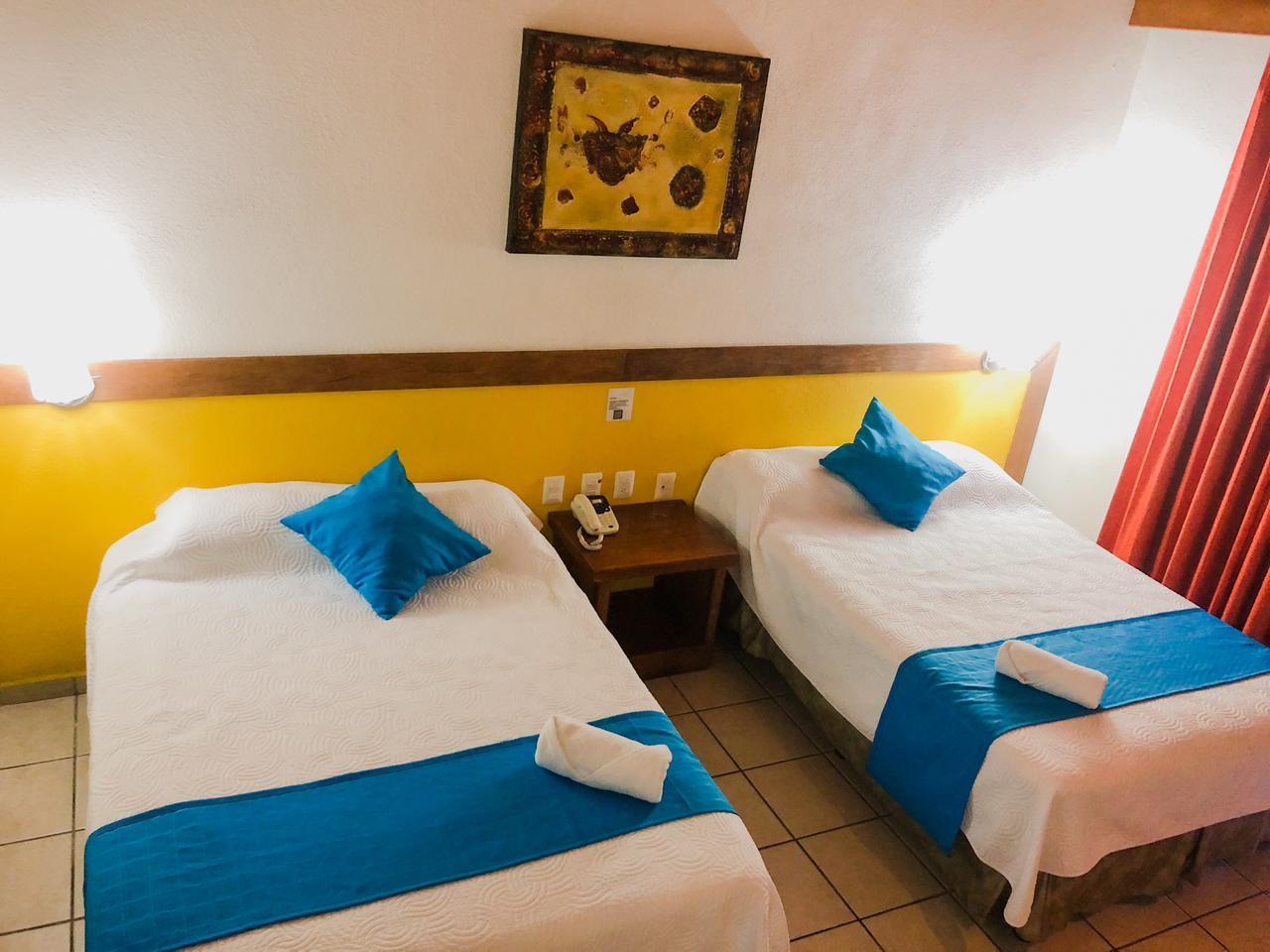 Hotel Pez Vela Manzanillo Exterior photo