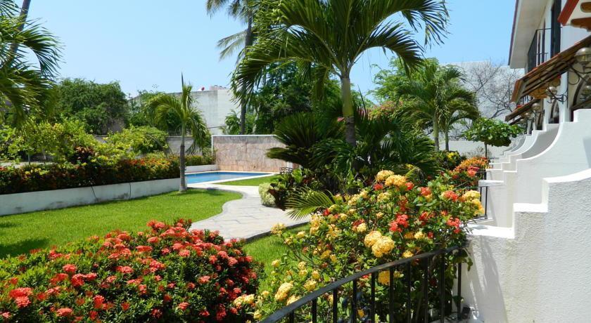 Hotel Pez Vela Manzanillo Exterior photo